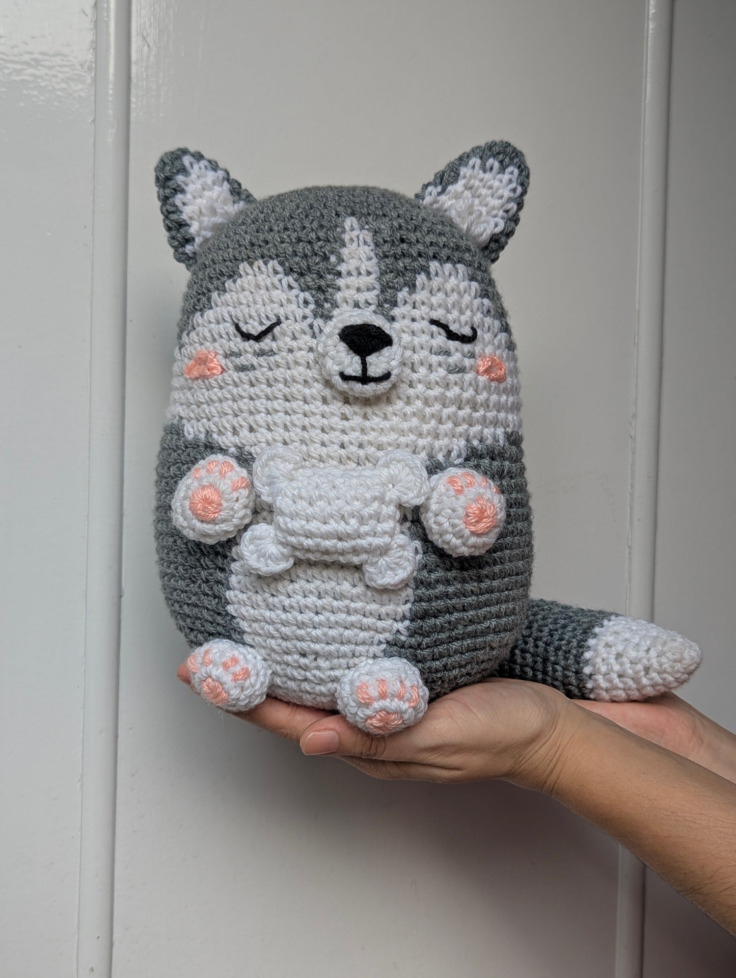 Luna the Husky Crochet Pattern